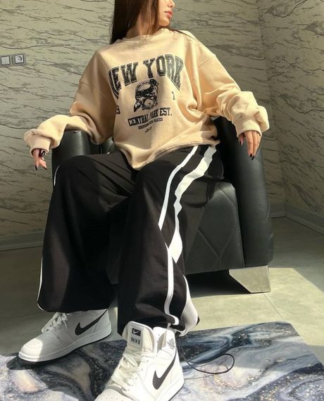 Женские широкие брюки джоггеры триоктажные с лампасами GF189 цвет черный, размер 48/50 | Зображення 3