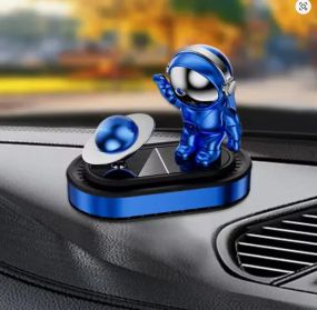 Сонячний автомобільний ароматизатор-дифузор "Астронавт" для автомобілів Vert-13