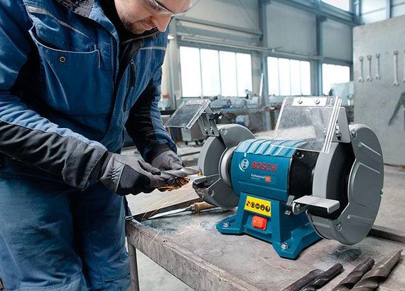 Станок точильный Bosch GBG 60-20, 600Вт, круг 200*25мм, 15кг (0.601.27A.400) | Зображення 1