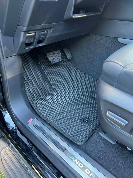 Килимки EVA (чорні) для Toyota Land Cruiser 300 | Зображення 2