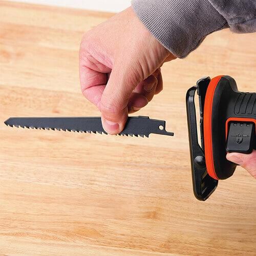 Пила сабельная аккумуляторная BLACK+DECKER BDCR18N | Зображення 3