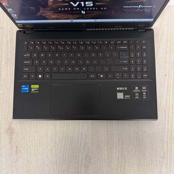Ігровий ноутбук Acer Nitro V15 ANV15-52 / 15.6" (1920x1080) IPS / Intel Core i5-13420H (8 (12) ядер по 2.1 - 4.6 GHz) / 16 GB DDR4 / 512 GB SSD / nVidia GeForce RTX 5050, 8 GB GDDR7, 128-bit / WebCam б/в | Зображення 2