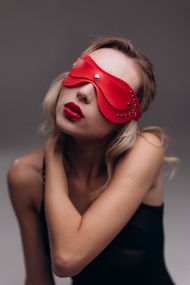 Маска Candy Hero МD2 червона екошкіра