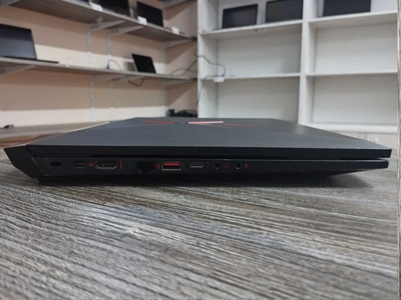 Ноутбук HP OMEN 15,6"FHD 120Гц/i7-7700HQ/8Gb/GTX-1050Ti 4GB/128GB+1TB | Зображення 2