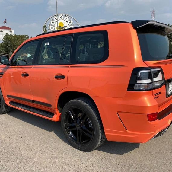 Комплект обвісів 2016-2024 (Jaos-style) для Toyota Land Cruiser 200 | Зображення 1