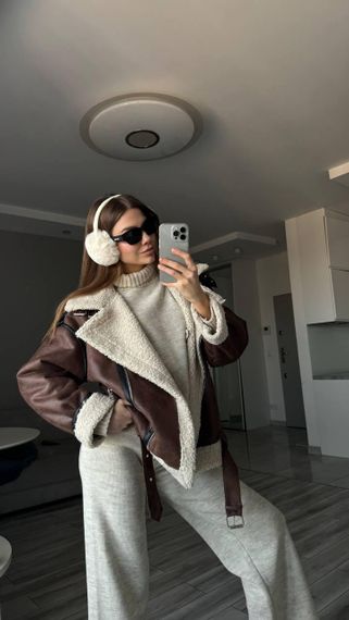 Дубленка OVERSIZE из эко-кожи женская с белым мехом, цвет коричневый S-M | Зображення 4