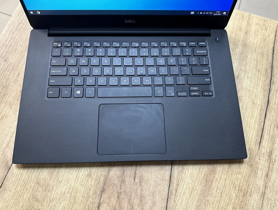 Ноутбук Dell XPS 9560 15.6" FHD IPS core i7 7700HQ/16Gb/SSD 512Gb/ GTX 1050 Б/В | Зображення 1