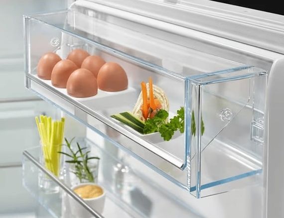 Холодильник Electrolux вбудований з нижн. мороз. ENP7TD75S | Зображення 6