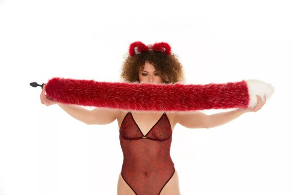 Анальний хутряний хвіст без пробки, Темно-красний з білим кінчиком, OKOVA 100 см. sexstyle | Зображення 3