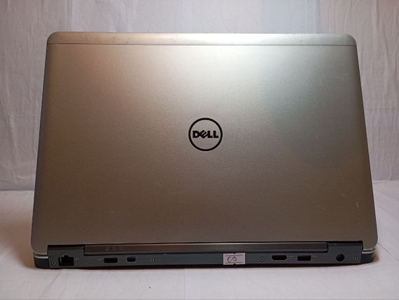 Ультрабук Б-клас Dell Latitude E7440 / 14" (1920x1080) TN / Intel Core i5-4300U (2 (4) ядра по 1.9 - 2.9 GHz) / 8 GB DDR3 / 256 GB SSD / Intel HD Graphics 4400 / WebCam б/в | Зображення 3