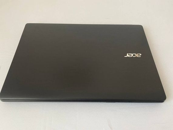 Ноутбук Acer Aspire E5-721 / 17.3" (1600x900) TN / AMD A8-6410 (4 ядра по 2.0 - 2.4 GHz) / 12 GB DDR5 / 240 GB SSD / AMD Radeon R5 Graphics / WebCam б/у | Зображення 5