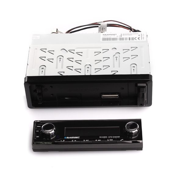 Автомагнитола Blaupunkt Skagen 370 DAB BT | Зображення 1