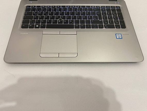 Ноутбук Б-класс HP EliteBook 850 G3 / 15.6" (1920x1080) IPS Touch / Intel Core i5-6300U (2 (4) ядра по 2.4 - 3.0 GHz) / 8 GB DDR4 / 240 GB SSD / Intel HD Graphics 520 / WebCam / DisplayPort б/у | Зображення 3