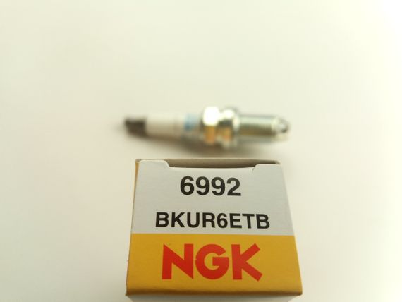 Свічка запалювання NGK BKUR6ETB/6992 Laccetti 1.8 LDA (96307729) | Зображення 2