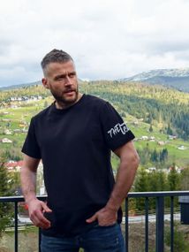 Чоловіча футболка SOLINNA оверсайз із принтом на рукаві, турецький кулір, великі розміри 42-60 Чорний, 46-48