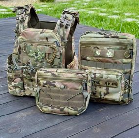 Плитоноска V10 + 2 підсумка, рюкзак та напашник мультикам