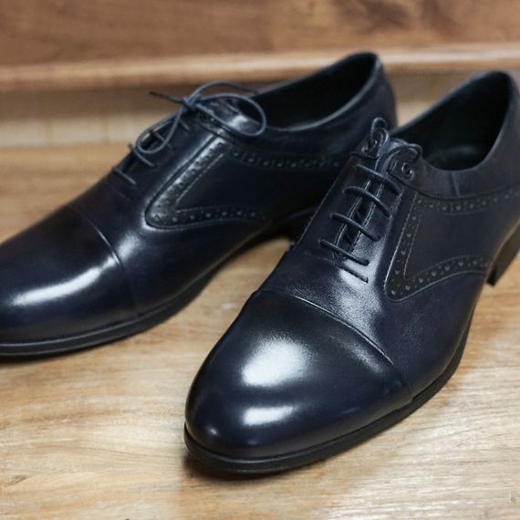 Туфлі синього кольору 39 розмір