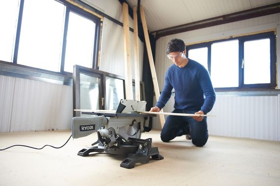 Пила торцювальна Ryobi RTMS1800-G 1800 Вт | Зображення 2