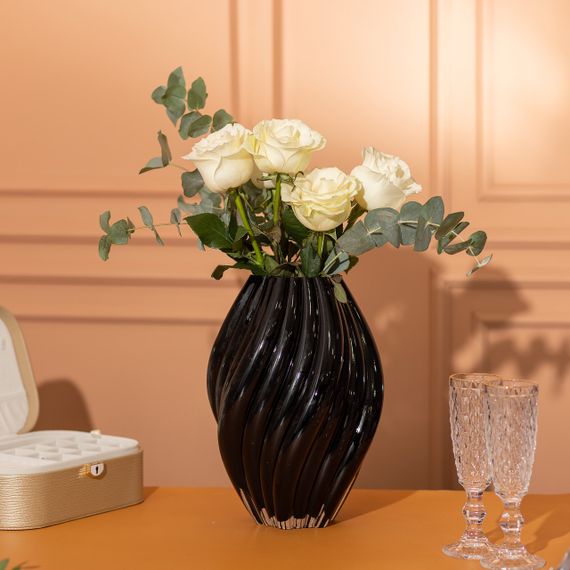 Декоративна скляна ваза для квітів 30 см фігурна ваза 5 л Чорна | Зображення 1