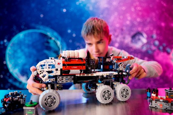 Конструктор LEGO Technic Марсохід команди дослідників 42180 | Зображення 1