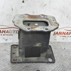 Кронштейн переднього бампера лівий Hyundai i30 2007-2012 Кріплення бампера ліве Хюндай ай30