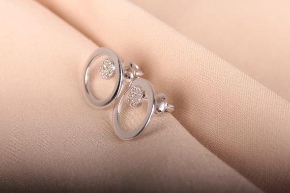 Сережки пуссеты из белого золота | Зображення 4