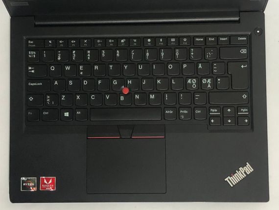 Ноутбук Б-клас Lenovo ThinkPad E495 / 14" (1920x1080) IPS / AMD Ryzen 5 3500U (4 (8) ядра по 2.1 - 3.7 GHz) / 8 GB DDR4 / 256 GB SSD / AMD Radeon Vega 8 Graphics / WebCam б/в + Подарунок Флеш-накопичувач Kingston DataTraveler Exodia S 64GB | Зображення 7