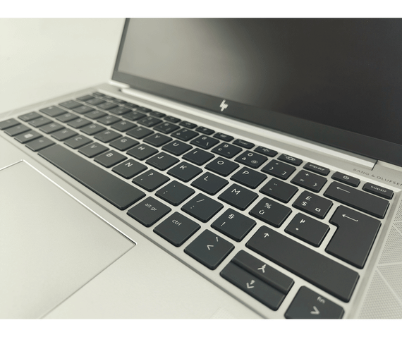 Ультрабук HP EliteBook 830 G7 / 13.3" (1920x1080) IPS / Intel Core i5-10210U (4 (8) ядра по 1.6 - 4.2 GHz) / 16 GB DDR4 / 240 GB SSD / Intel UHD Graphics / WebCam б/у | Зображення 2