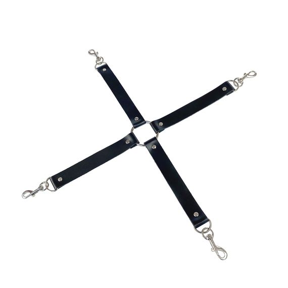 Хрестовина з натуральної шкіри Art of Sex – 4 Way Connector, чорний | Зображення 1