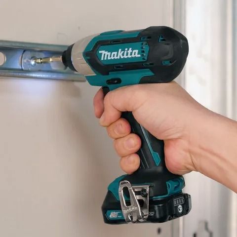 Винтоверт импульсный аккумуляторный Makita TD110DZ (110 Нм, 1/4", CXT, без аккумуляторов и зарядного устройства) | Зображення 6