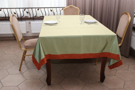 Cкатерть Kayra “Carmen” тафта с шенилловым кантом 165×300 cм Салатовая | Зображення 2