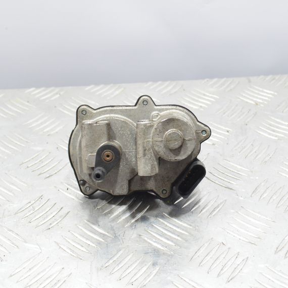 Регулятор дросельної заслінки 2.0 Volkswagen Golf V Jetta III 2004-2010 Регулятор впускного колектора Фольксваген 06F133482
