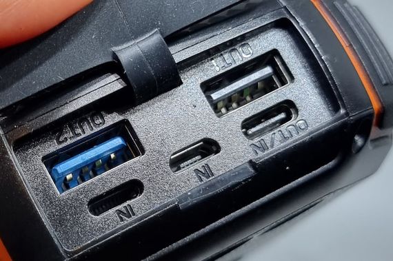УМБ PowerBank із сонячною панеллю, повербанк КВАНТ WSC31-3 30000mAh | Зображення 6