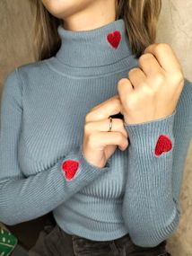 Женская водолазка-гольф в рубчик с сердечками KV920, размер 42/48, цвет серый