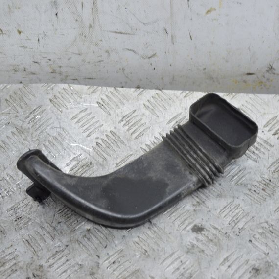 Патрубок повітрозабірника 2.0 DCI Renault Laguna III 2007-2015 Повітропровід Рено Лагуна 3 244930001R | Зображення 1