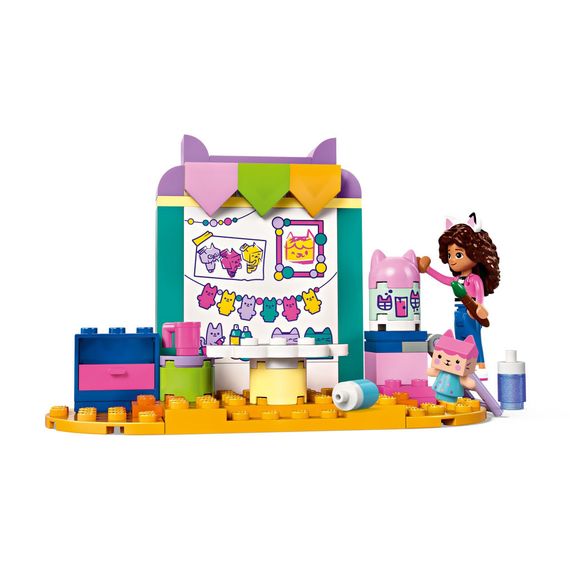 Конструктор LEGO Gabby's Dollhouse Майструємо з Доцею-Бокс (10795) | Зображення 2