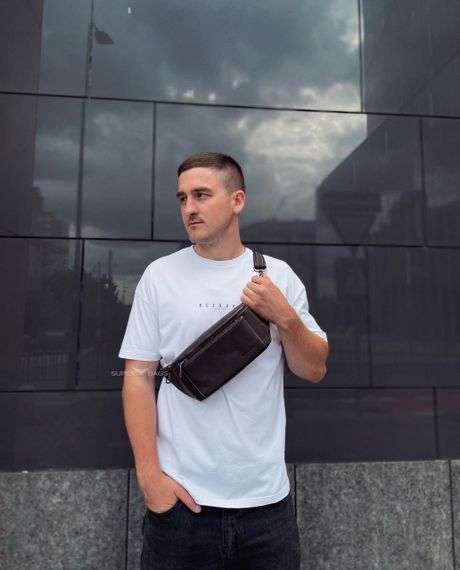 Коричнева сумка-бананка з шкіри крезі хорс CH-7371 | Зображення 2