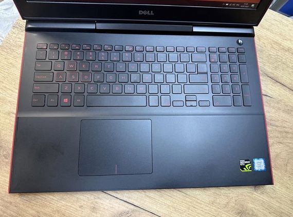 Ноутбук Dell Inspiron 15 7567 15.6" IPS i7 7700HQ/16Gb/SSD+HDD/GTX 1050Ti 4Gb Б/В | Зображення 3