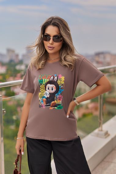 Женская футболка с принтом Labubu цвет мокко, размер 54/56, GF05257 | Зображення 1
