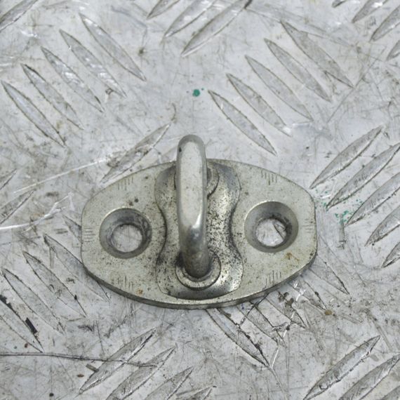 Скоба замка бічних дверей Mercedes-Benz Vito W639 2003-2014 Відповідна частина зсувних дверей Мерседес A0007200204