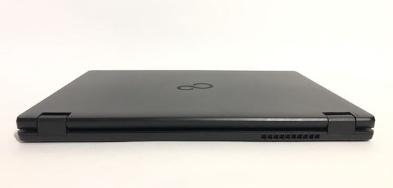 Ультрабук Б-класс Fujitsu LifeBook E548 / 14" (1920x1080) IPS / Intel Core i3-7130U (2 (4) ядра по 2.7 GHz) / 8 GB DDR4 / 256 GB SSD / Intel HD Graphics 620 / WebCam / Win 10 Pro б/у | Зображення 2