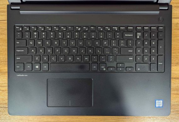 Ноутбук Dell Latitude 3570 / 15.6" (1366x768) TN / Intel Core i3-6100U (2 (4) ядра по 2.3 GHz) / 8 GB DDR3 / 240 GB SSD / Intel HD Graphics 520 / WebCam / Windows 10 б/у | Зображення 2