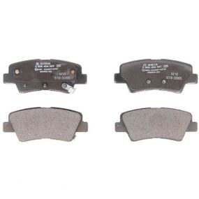 Тормозные колодки Bosch дисковые задние HYUNDAI/KIA Accent/i20/i30/i40/Ceed/Cerato/R 0986494557