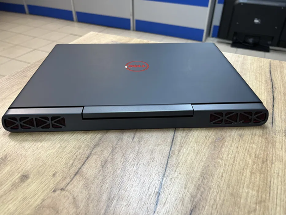 Ноутбук Dell Inspiron 15 7567 Gaming 15.6 FHD i5 7300HQ/8Gb/HHD1Tb/GTX1050-4Gb | Зображення 1