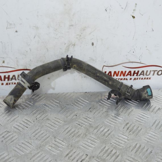 Патрубок системи охолодження 1.0 EcoBoost Ford Fiesta MK7 B-MAX Трубка шланг води Ford Fiesta C1B118K579AD