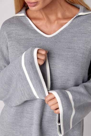 Жіночий костюм oversize з вільними штанами та кофтою-поло - світло-сірий цвет, M (є розміри) | Зображення 3
