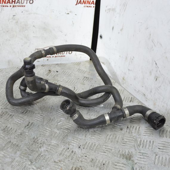 Патрубок системи охолодження BMW 5 E60 2003-2010 Шланг води БМВ е60 7512727 1712489