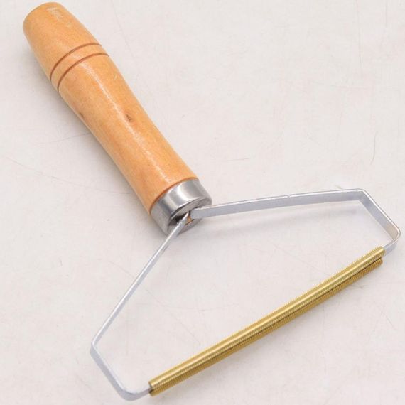 Щетка скребок для чистки одежды от шерсти, 17,5x13,5см / Двусторонняя щетка-бритва для удаления катышков с | Зображення 5