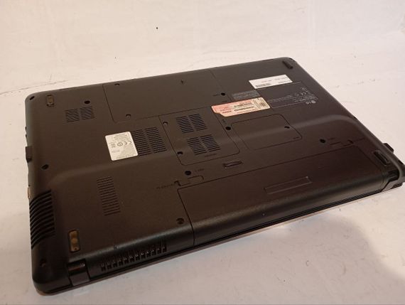 Ноутбук Б-класс LG S525 / 15.6" (1366x768) TN / Intel Pentium B950 (2 ядра по 2.1 GHz) / 8 GB DDR3 / 500 GB HDD / Intel HD Graphics / WebCam / АКБ не берет заряд б/у | Зображення 7