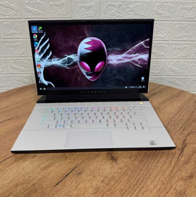 Ноутбук Dell Alienware m15 R4 144Hz i7 10870H 32Gb SSD 512Gb RTX 3070 Б/В